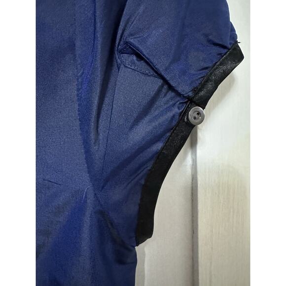 NWT ANN TAYLOR Women’s Short Sleeve Navy Silk Blouse with Black Trim Size 8 - Picture 4 of 7